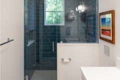 blueandwhitebathroom3