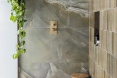 onyxbathroom1