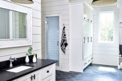 poolhousebath